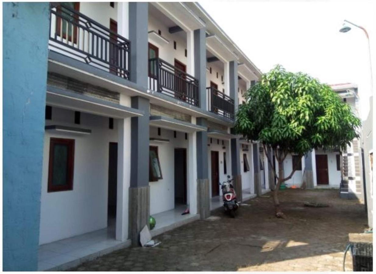 กรียา อนุเกระฮ์ Hotel Mojokerto ภายนอก รูปภาพ