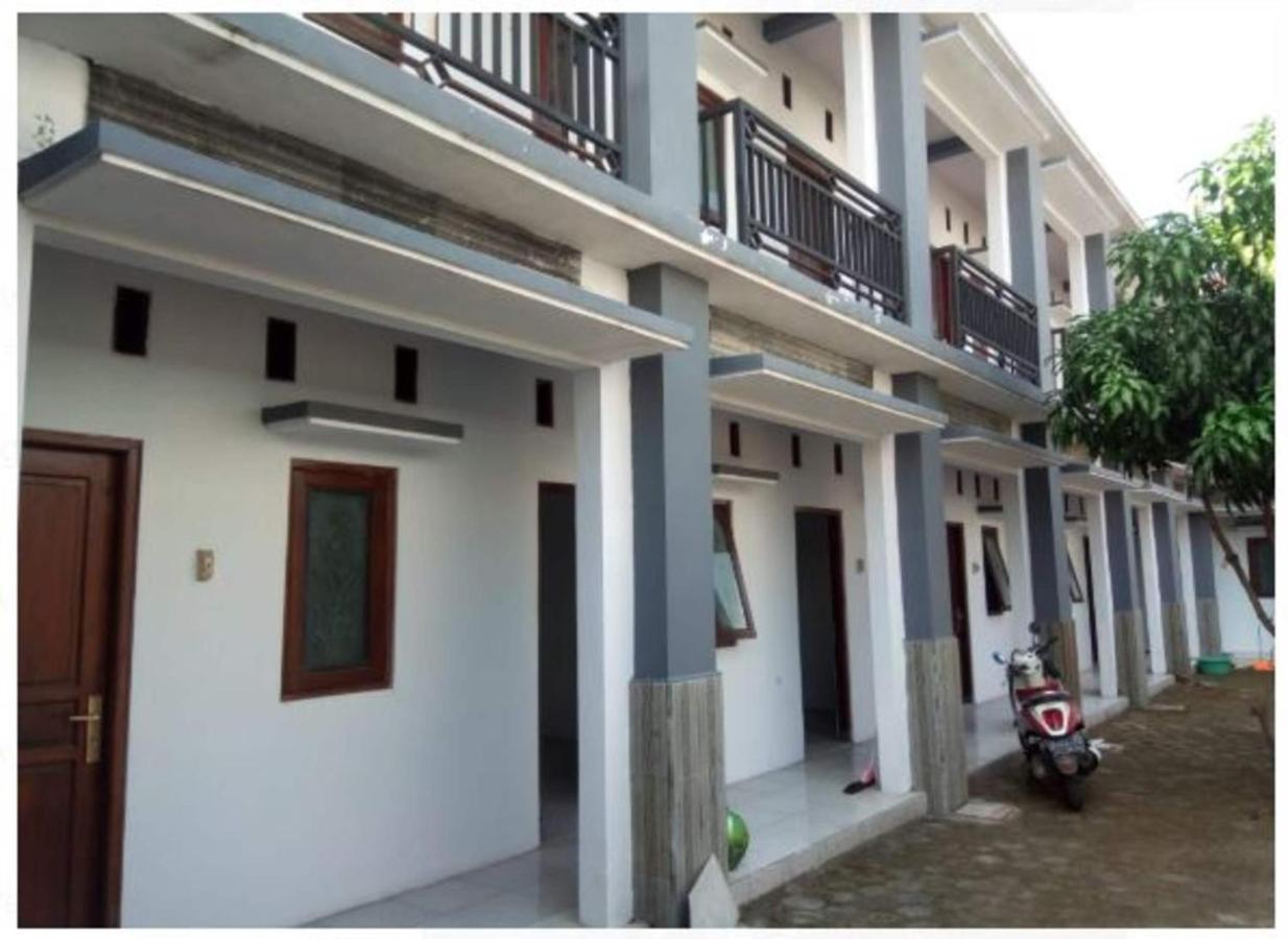 กรียา อนุเกระฮ์ Hotel Mojokerto ภายนอก รูปภาพ